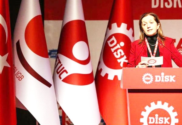 Emekçiler, asgari ücretin insan onuruna yakışır bir ücret olmasından yana