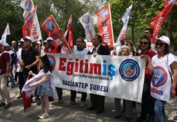 Emekçiler, verimlilik ve milli gelir artışından pay alamıyor