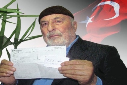 Emekli gurbetçi, bir aylık maaşını Mehmetçik için bağışladı 