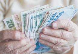 Emekli maaşlarına bloke konulamayacak