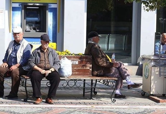 Emekliler Dayanışma Sendikası: En düşük emekli aylığı 12 bin TL olmalı