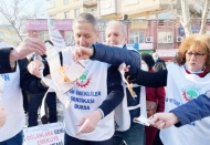 Emekliler, fatura zamlarını protesto etmek için her gün 9 dakika ampullerini söndürecek