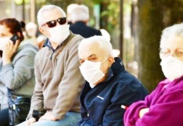 Emekliler kazanılmış haklarını yitiriyor: 'Zorunlu ihtiyaçları karşılayamaz olduk'