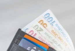 Emeklilerin bayram ikramiyeleri ödeniyor