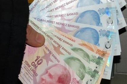 Emeklilerin beklediği zamla ilgili kanun Resmi Gazete&#8217;de yayımlandı