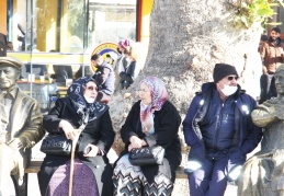 Emeklinin bu maaşla yaşamını sürdürmesi mümkün değil