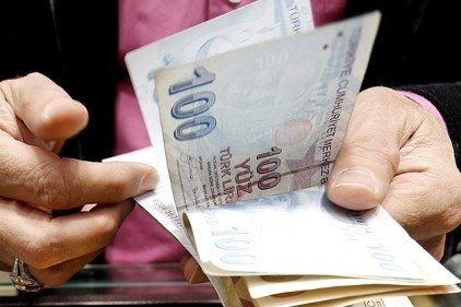 Emeklinin maaşı özel bankaları cezbediyor 