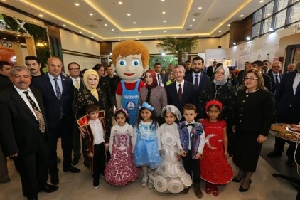Emine Erdoğan hanımefendi, Şahinbey Belediyesi’nin stadını ziyaret etti