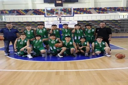 Emine Nakıboğlu, basketbolda Türkiye yarı finallerine kaldı