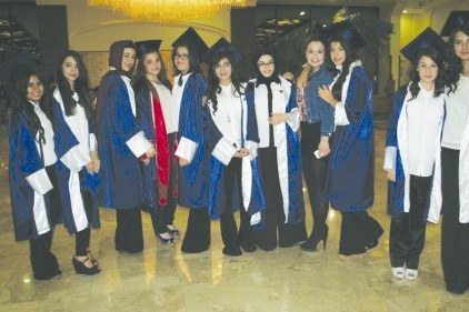 Emine Nakıboğlu Koleji, 13. dönem mezunlarını uğurladı