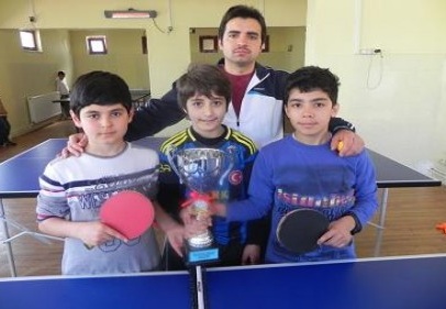 Emine Nakıboğlu Koleji masa tenisinde Gaziantep şampiyonu