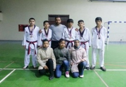 Emine Nakıboğlu’nun sporcuları teakwondoda 2 madalya aldı