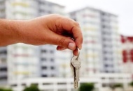 Emlakçılar en az lise mezunu olacak