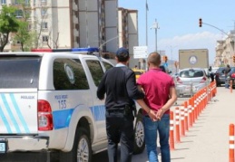 Emniyet müdürlüğü, okul önleri ve çevresinde sürekli denetim halinde
