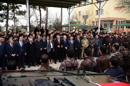 Emniyet müdürlüğü özel harekatçıları da Afrin&#8217;e uğurlandı