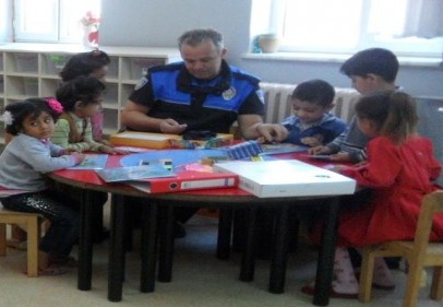 Emniyet Müdürlüğü'nden eğitime destek