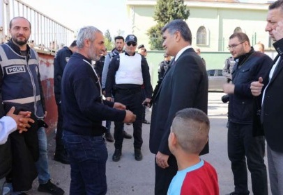 Emniyet Müdürü Zeybek, operasyon bölgesindeydi