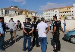 Emniyet, okul çevrelerinde denetim yapıyor
