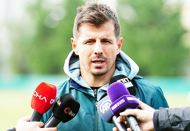 Emre Belözoğlu, Süper Lig tarihine geçti