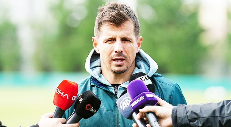 Emre Belözoğlu, Süper Lig tarihine geçti