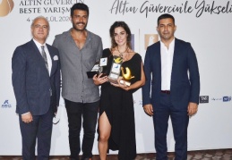 En iyi beste ve en başarılı yorumcu ödülleri Deniz Özçelik’in