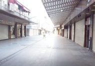 En kalabalık caddeler "kısıtlama" nedeniyle sessizliğe büründü