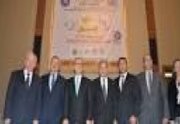 En kapalı ekonomik zirve