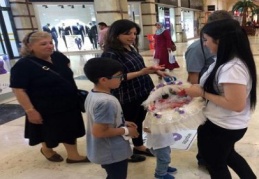 “En tatlı annelere kurabiye hediye”