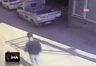 En yakınındaki kişi hırsız çıktı! Bacadan halatla indiler, çelik kasayı patlattılar