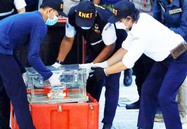 Endonezya'da düşen uçağın ikinci karakutusu bulundu