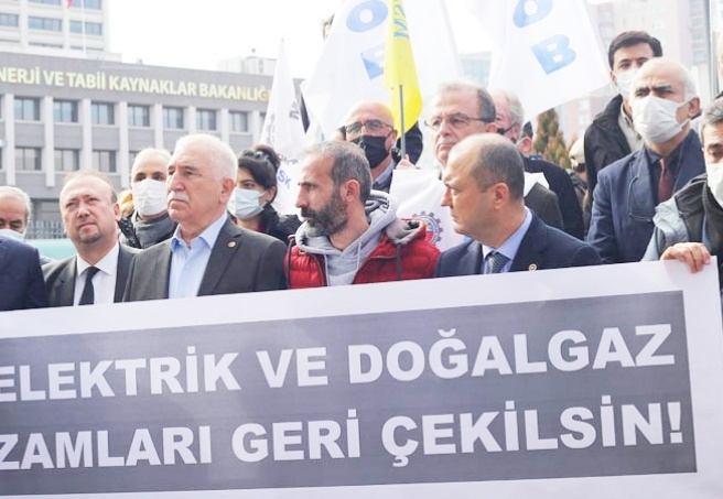 Enerji Bakanlığı önünde elektrik ve doğalgaz protestosu