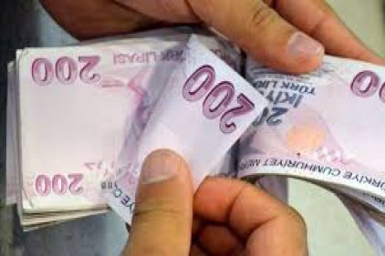 Enflasyon, hedefin üzerinde kalacak ve artacak