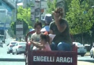 Engelli aracında 4 kişi yolculuk etti
