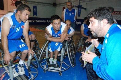 Engelli basketçiler Pendik maçına hazırlanıyor