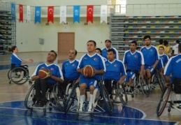 Engelli basketçilerin gözü zirvede