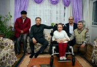 Engelli Esra Bozkurt'a doğum günü sürprizi