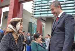 Engelli insanımızın toplumŞahinbey Belediye Başkanı Mehmet Tahmazoğlu, 3 Aralsal hayata uyumu modern anlayışın gereğidir