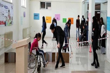 Engelli kardeşlerimizi anlamak için empatiyi kurmamız gerekiyor