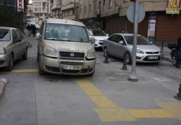 Engelli vatandaşa şoför engeli