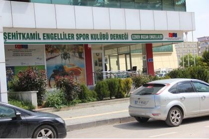 Engelliler için özel hazırlanan bilgisayarlar çalındı