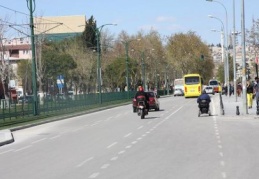 Engelliler için yol yapılsın