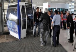 Engelliler teleferik keyfi yaşadı