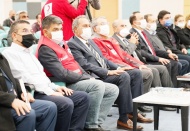 Engellilere, malzeme ve sandalye desteği sağlanıyor