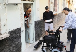 Engellileri hayata bağlıyorlar