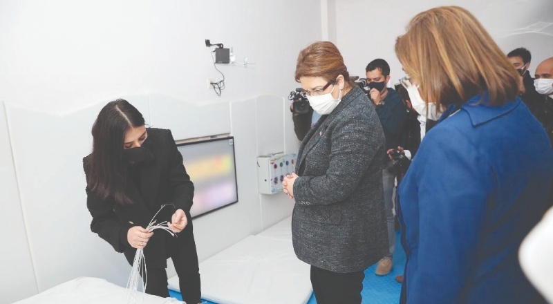 Engellinin önündeki engeli kaldırmak için çalışıyoruz