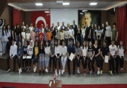 "Engelsiz Düşünceler Projesi" sertifika töreni yapıldı 