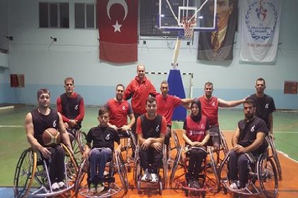 ENGELSİZ GAZİANTEPSPOR -BURSA OSMANGAZİ BELEDİYESPOR ENGELLİLER TEKERLEKLİ SANDALYE BASKETBOL TAKIMI İLE KARŞILAŞIYOR