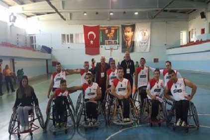 ENGELSİZ GAZİANTEPSPOR -DİYARBAKIR AMED SPORTİF ENGELLİLER TEKERLEKLİ SANDALYE BASKETBOL MAÇI İÇİN DEPLASMANA ÇIKTI