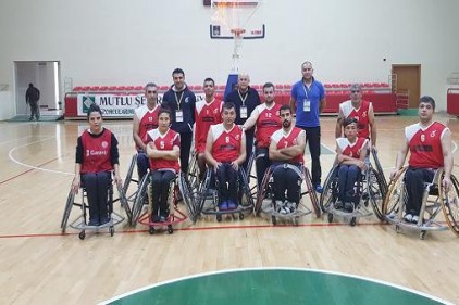 ENGELSİZ GAZİANTEPSPOR OSMANIYE Yİ RAHAT GEÇTİ 