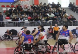 Engelsiz Şahinler galibiyete odaklandı 